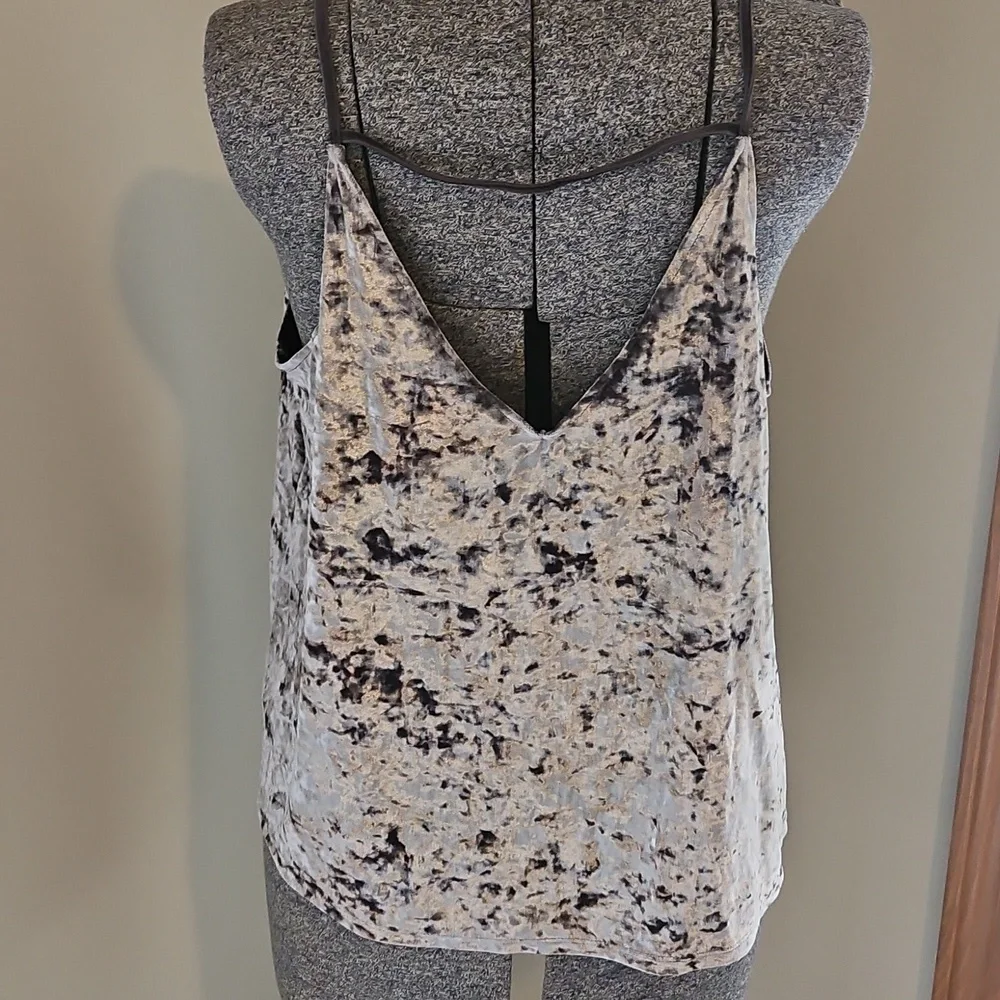 American Eagle Outfitters velour tank - Picture 4 of 6